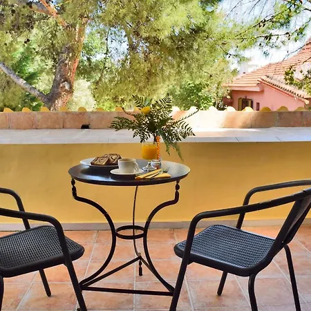 Cozy Villa Loutráki